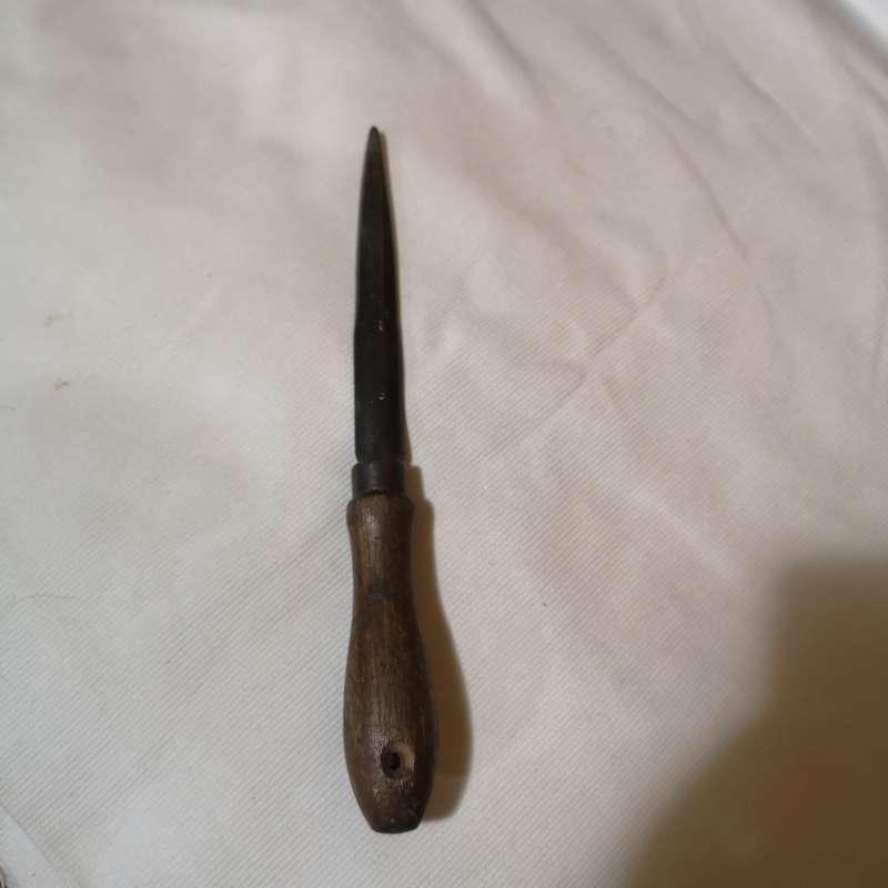 Moore & Wright Sheffield England wood handle curved and tapered steel tool