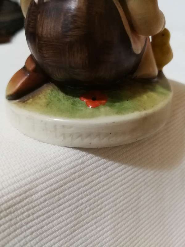 Vintage Goebel Hummel Figurine `Signs of Spring` #203 2/0 TMK-5 W Germany 4`