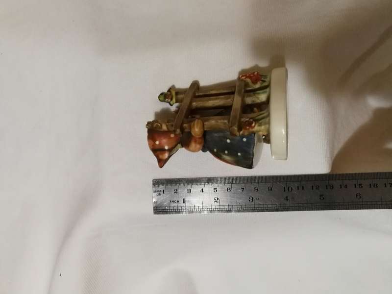 Vintage Goebel Hummel Figurine `Signs of Spring` #203 2/0 TMK-5 W Germany 4`