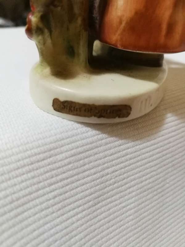 Vintage Goebel Hummel Figurine `Signs of Spring` #203 2/0 TMK-5 W Germany 4`
