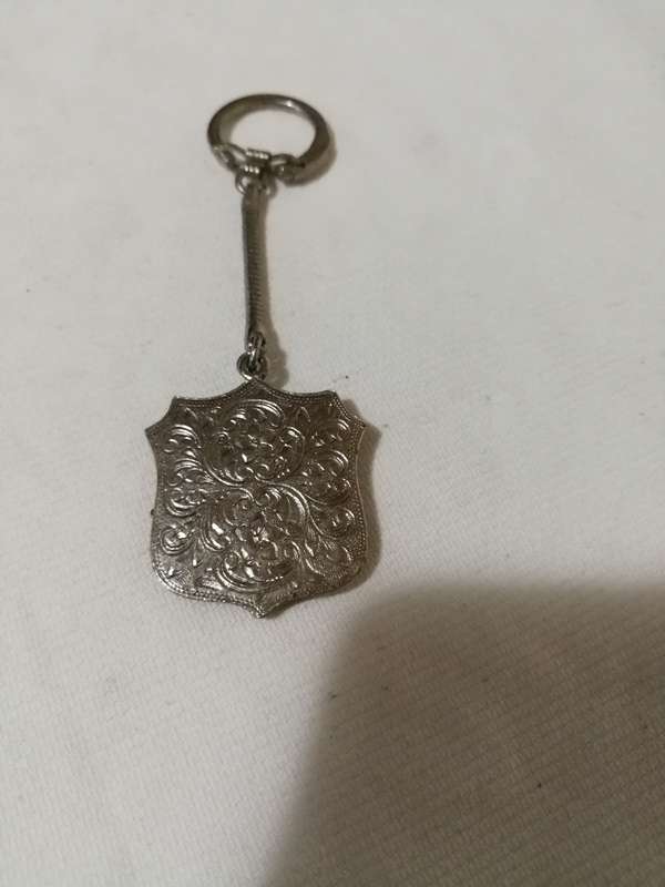 Champagne Castle Drakensburg Vintage key Ring- Rare