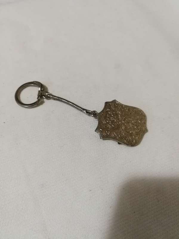 Champagne Castle Drakensburg Vintage key Ring- Rare