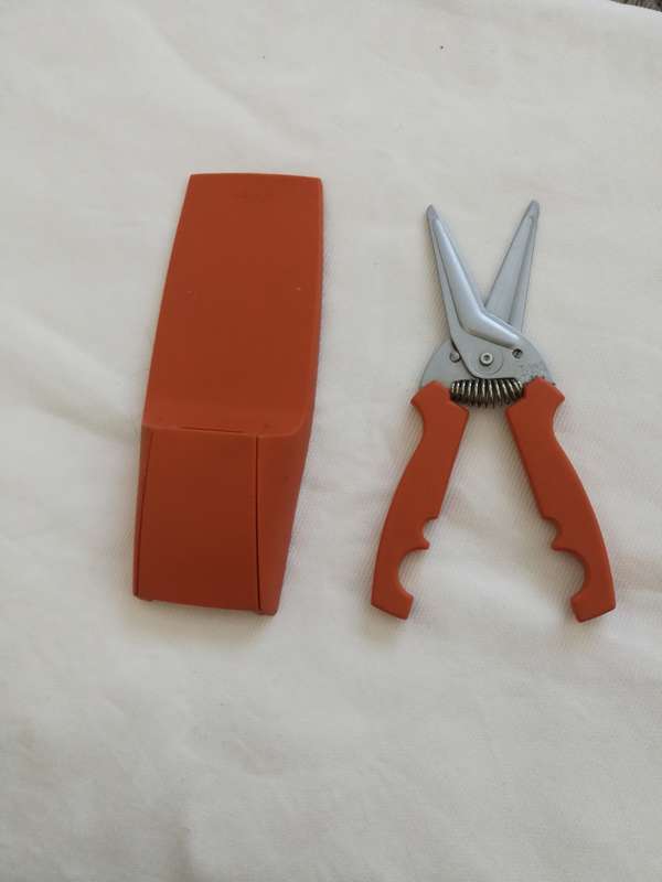 Tullen Multi-Purpose Kitchen Stainless Steel Shears/ Scissors With Wall Mount Holder New Zealand