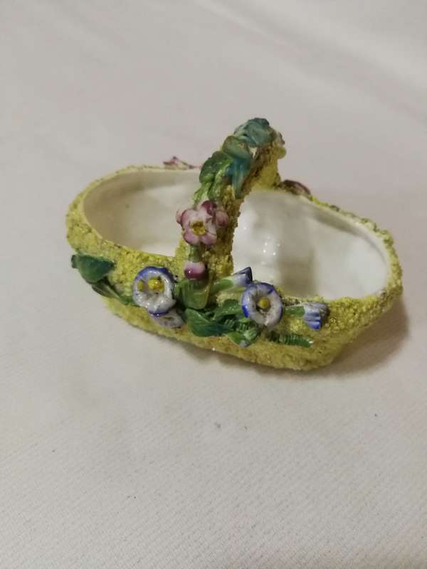 Mossware Basket, Trinket Dish, Ring Holder, Flower Encrusted Basket- Antique
