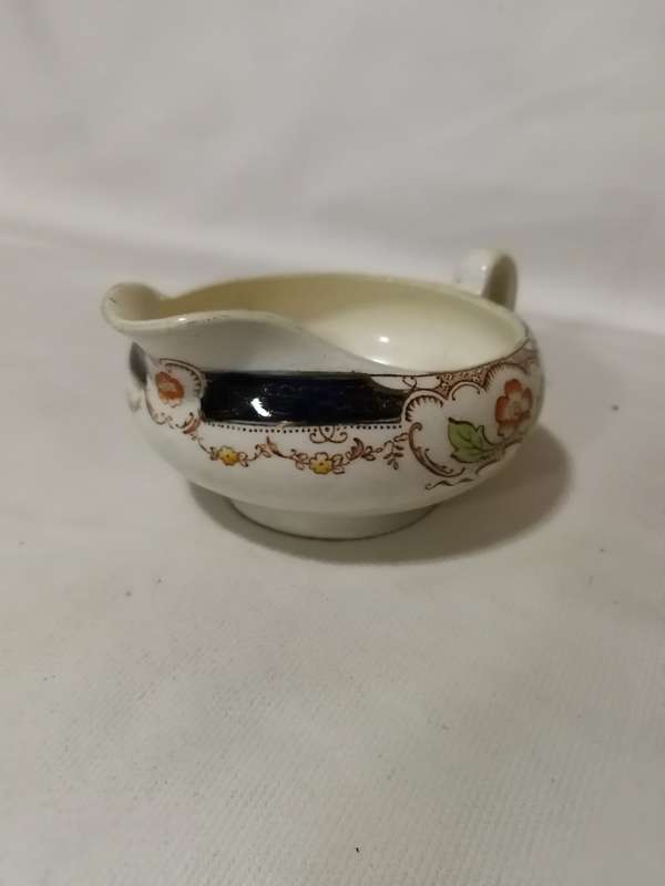 Alfred Meakin England - Hampton - Gravy Boat- Vintage
