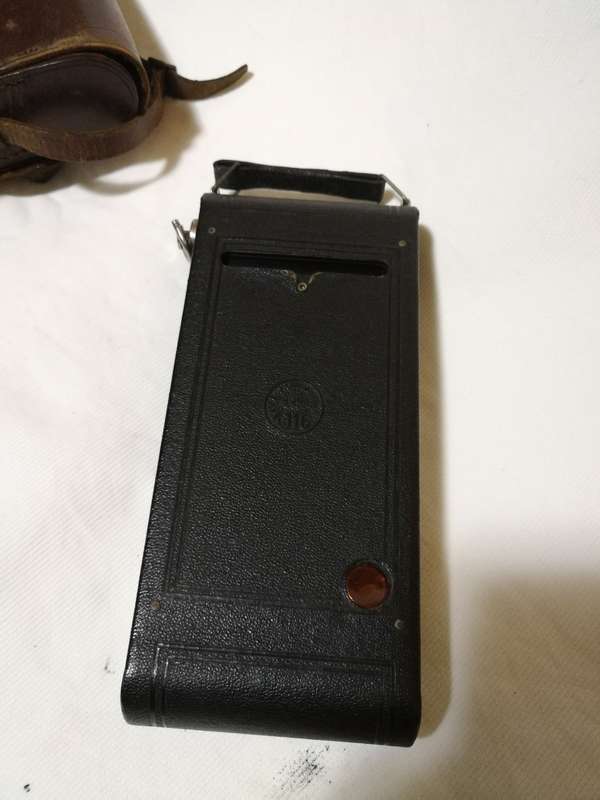 Kodak No.1A Pocket Autographic 116 Rollfilm Folding Camera 9x12. Made in USA by Eastman Kodak co.