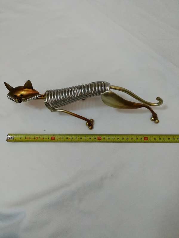 Metal Cat. Modern Home Art Retro Decoration