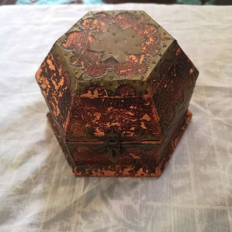 Beautiful Vintage Handmade Trinket Box Brass Design and Tacks Red