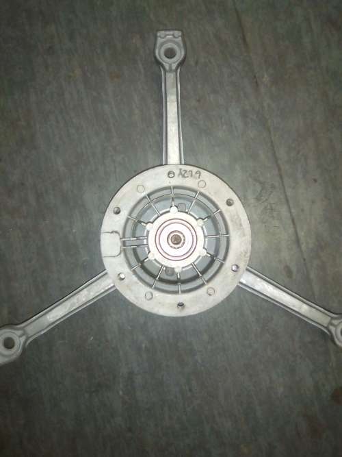 INDESIT AUTOMATIC WASHING MACHINE SPYDER ASSEMBLY ( AFL-LIMPIA TRE )