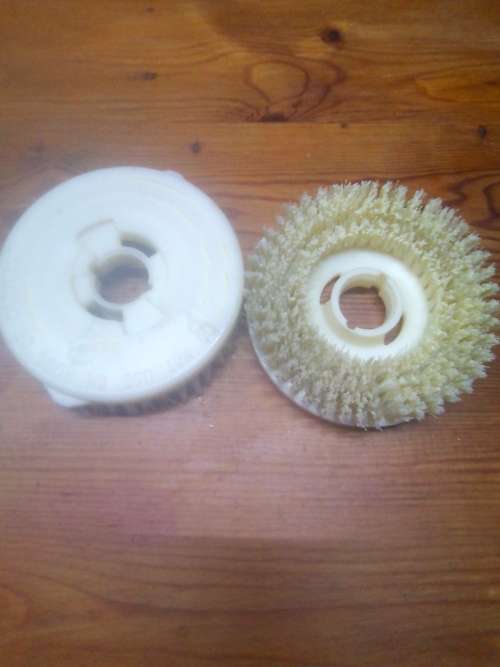HOOVER POLISHER SCRUBBING BRUSHES.