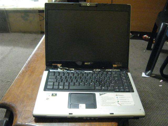 ACER CORE 2 DUO,523MB DDR2 MEMORY,WEBCAM,PLEASE READ BEFORE YOU BID