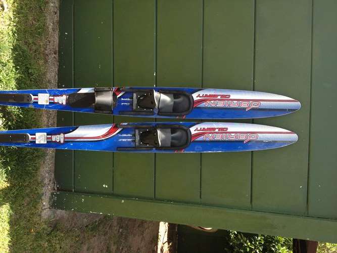 O'BRIEN CELEBRITY COMBO SKIS