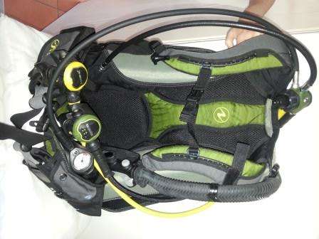 Aqualung Zuma BCD and Apeks Flight Regulator