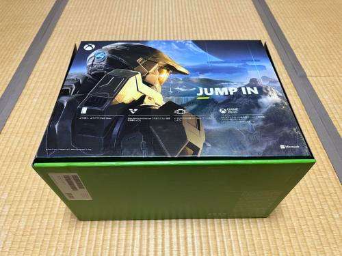 xbox series x in box