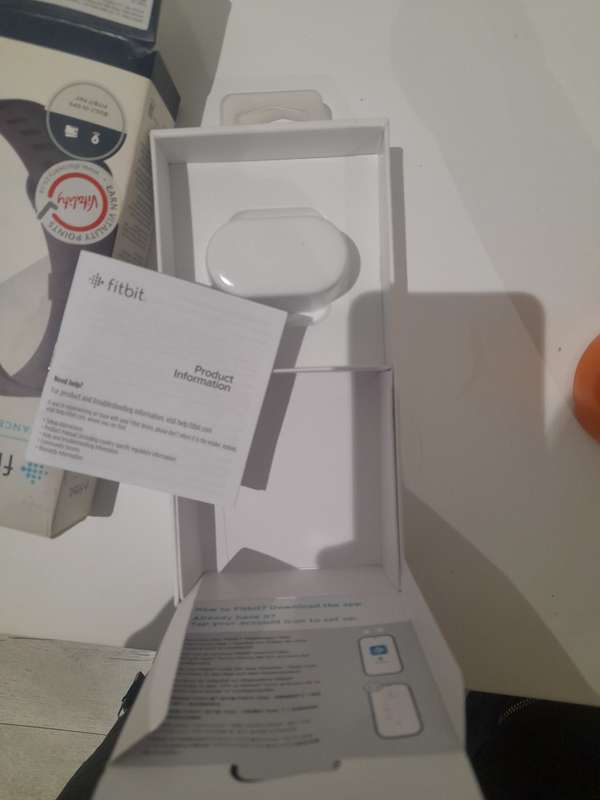FitBit Charge 4