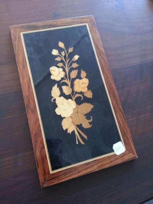 WOODEN INLAY PIC
