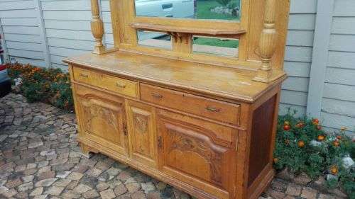 AMAZING SOLID OAK HAND CARVED SIDE BOARD FANTASTIC PIECE OF HISTORY