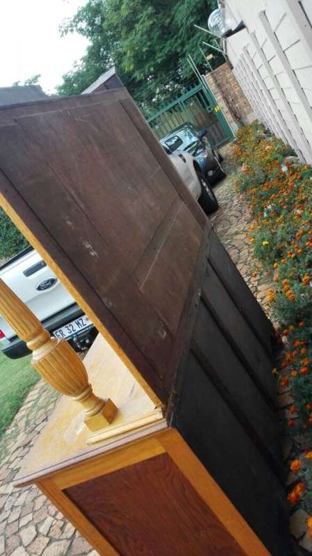 AMAZING SOLID OAK HAND CARVED SIDE BOARD FANTASTIC PIECE OF HISTORY