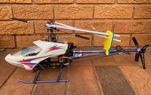 IMAX 450 class Helicopter in alimunim carry case