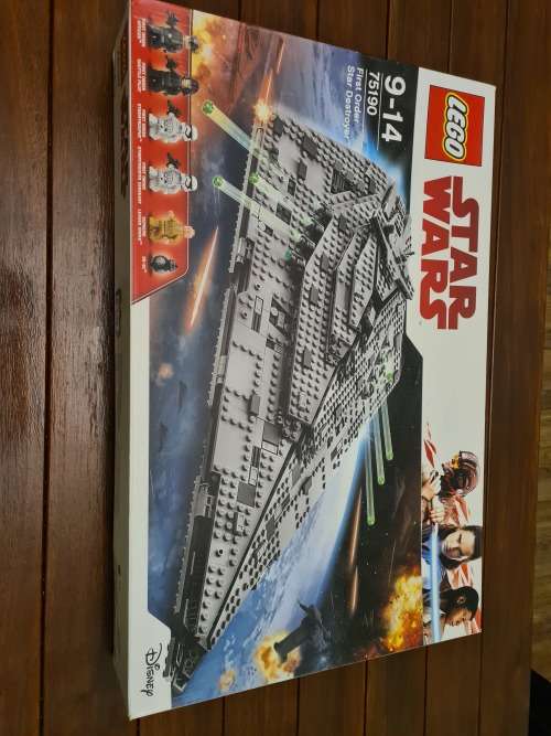 **SEALED BOX** LEGO 75190 Star Wars First Order Star Destroyer