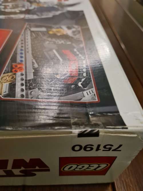 **SEALED BOX** LEGO 75190 Star Wars First Order Star Destroyer