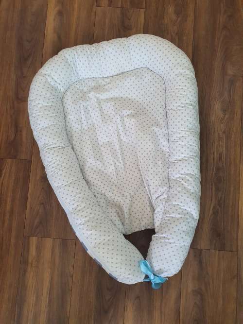 Baby sleep nest