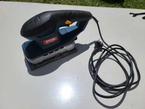 Clearance: Ryobi Orbital Sheet Sander