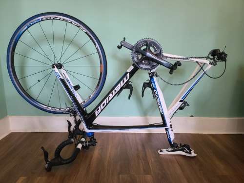 Clearance: Merida 907 Carbon Road Bike