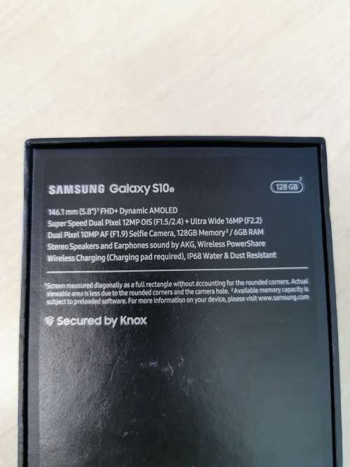 Samsung galaxy S10e on Auction now!!! Pearl white