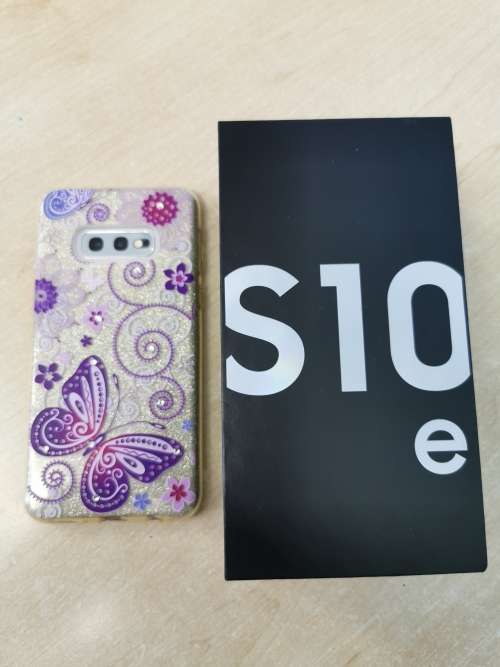 Samsung galaxy S10e on Auction now!!! Pearl white