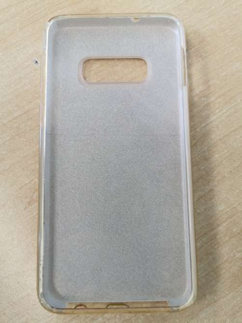 Samsung galaxy S10e on Auction now!!! Pearl white