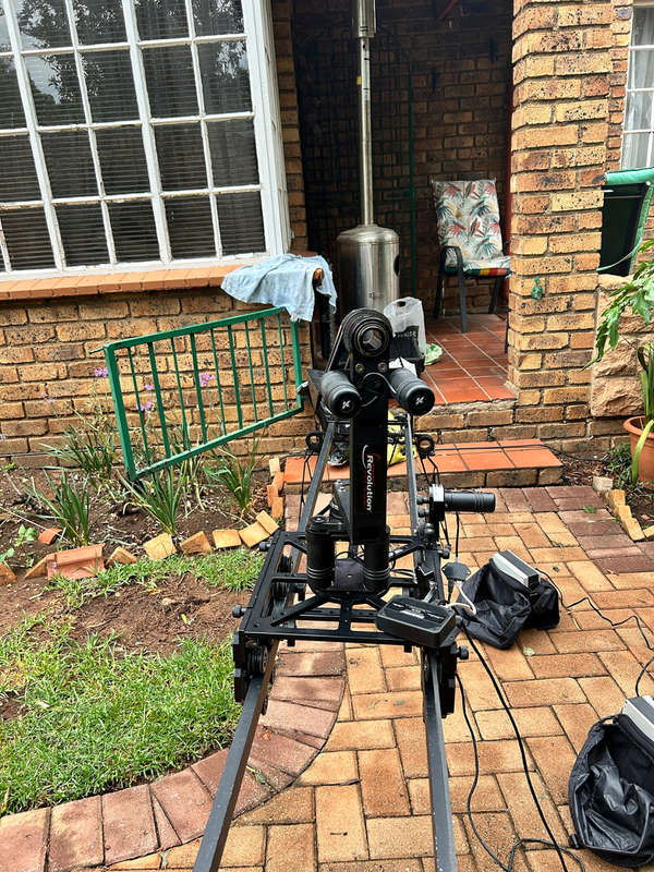 Kessler Crane Shuttle Pod System with Revolution Pan Tilt Head - Camera Dolly // Slider