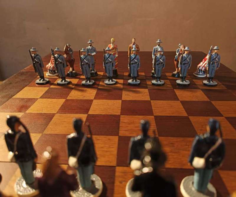 Stunning American Civil War hand painter pewter chess set