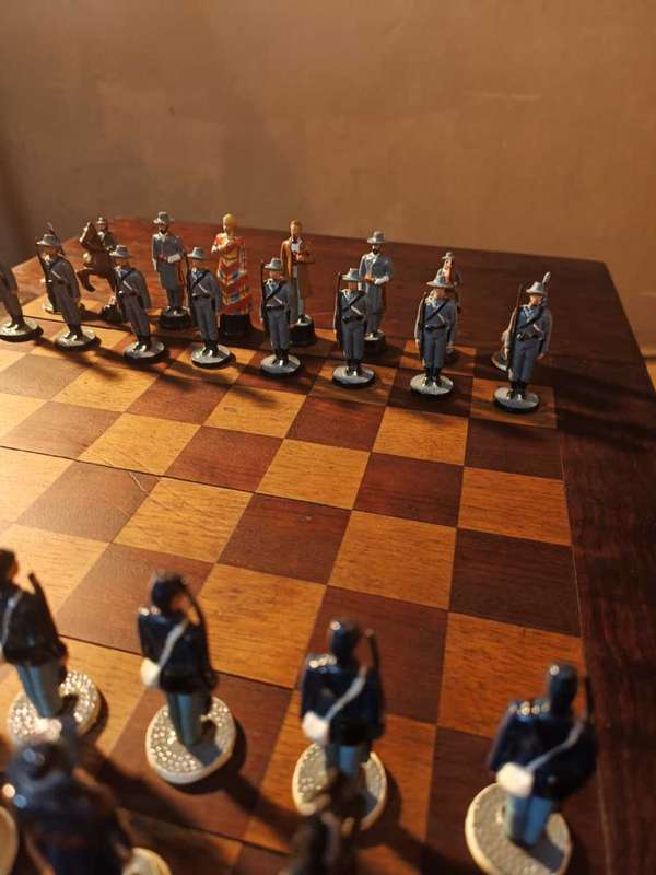 Stunning American Civil War hand painter pewter chess set