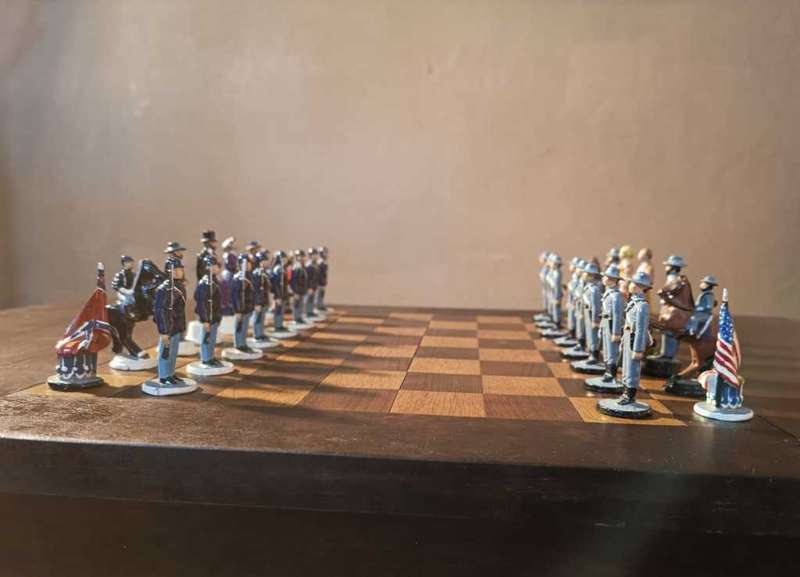 Stunning American Civil War hand painter pewter chess set