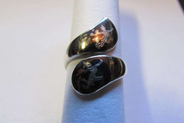 Beautiful Sterling Silver Siam Ring