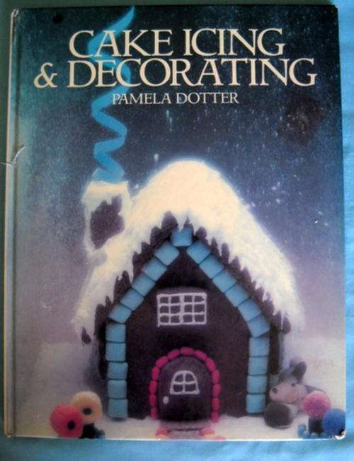 CAKE DECORATING BOOK