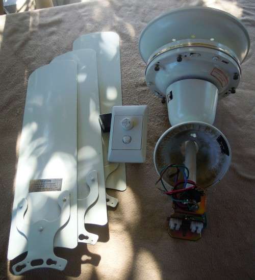 Airflow 3 blade fan with light and 3 speed controller switch