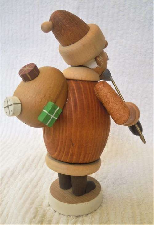 German smoking man, original Erzgebirge (East Germany)