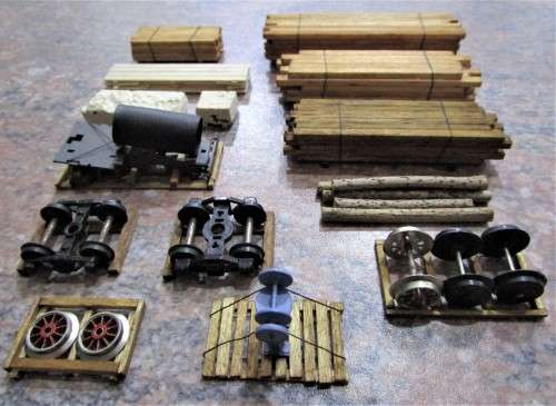 Loads for goods wagons and trucks, 13 items, scale HO, handmade unique item