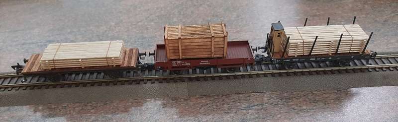 Fleischmann and Marklin hO wood train 1, 3 wagons.