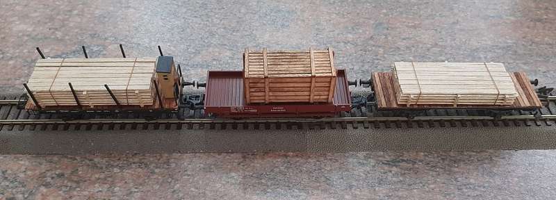 Fleischmann and Marklin hO wood train 1, 3 wagons.