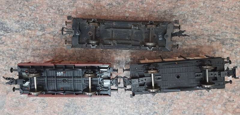 Fleischmann and Marklin hO wood train 1, 3 wagons.