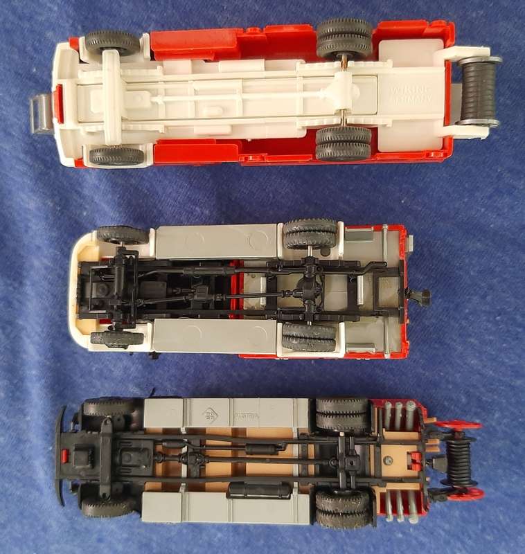 Fire trucks 3, hO Wiking, Preisser, swivel ladder with rescue basket.