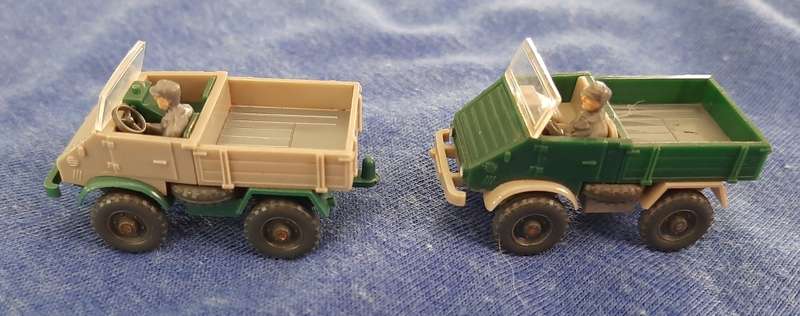 Wiking hO, MB unimog 2x with driver, collector`s item.