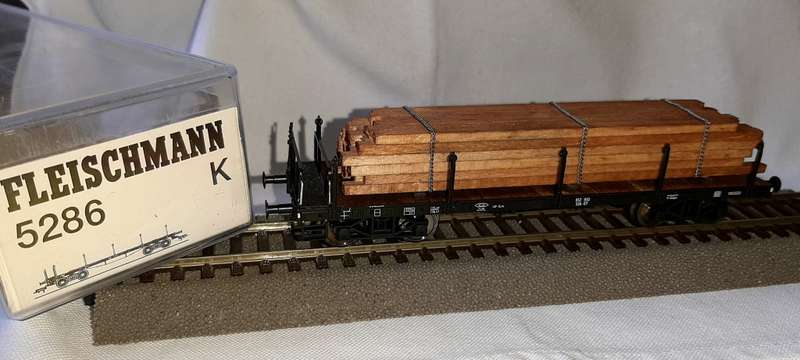 Fleischmann hO 5286 K with real wood floor, in original package, new, with wood load