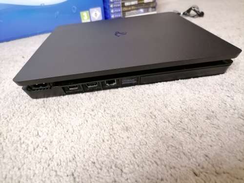 Ps4 1TB Slim (Bundle deal)