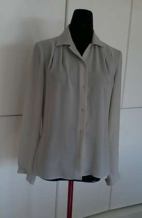Ladies grey shirt - size 10, Bust 87