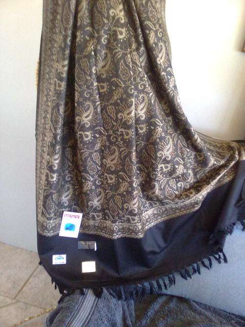 NEW Kashmiri Shawl. 100% Pure Wool. From India.