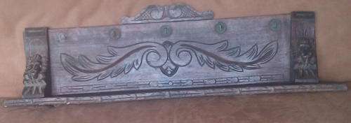 CARVED WALL HANGING RACK